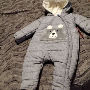 Snow suit 3-6 Months